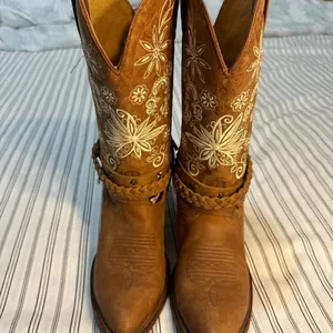 Shyanne Cowgirl Leather Boots Size 8.5 B thumbnail 2
