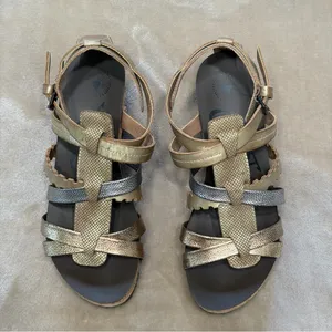 OTBT Storm Gold Brown Metallic Crisscross Strappy Wedge Sandals Size 9 thumbnail 4