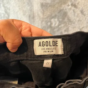 AGOLDE Sophie High Rise Skinny Crop Black Distressed Skinny Size 27‎ thumbnail 3