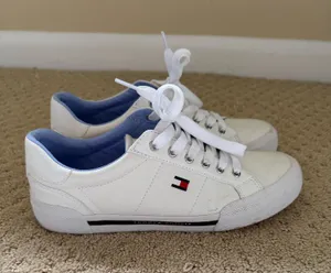 Tommy Hilfiger Sneakers thumbnail 1