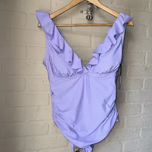 Swimsuit shade & shore Lavender NEW purple 16 Ruffle One Piece thumbnail 2