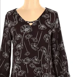 Maurice’s Gray Long Sleeve Popover Blouse thumbnail 1