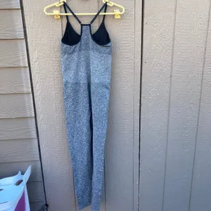 Celebrity Pink Active Seamless Workout Jumpsuit Women’s Small Gray One Piece Athletic Outf thumbnail 3