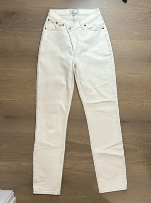 Abercrombie ‘The Dad High Rise’ Curve Love Jeans size 24L / 00L thumbnail 1