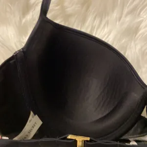 Victoria Secret Top and Bottoms Swim bottoms is size L and top is push up 34DD thumbnail 9