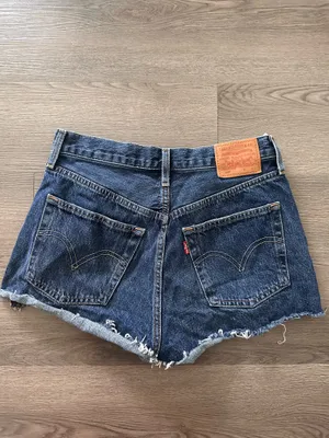 Levi’s 501 Dark Wash Denim Shorts thumbnail 2