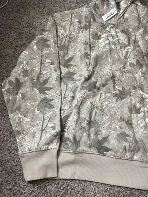 Camo Sweatshirt thumbnail 1