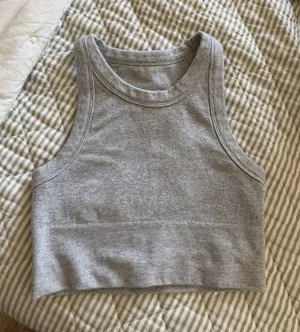 Alo Grey Tank Yoga Top thumbnail 1