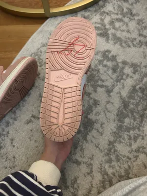 Nike Jordan 1 thumbnail 6