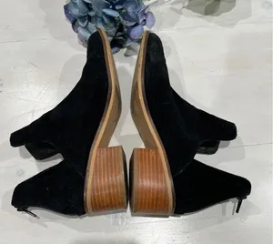 Steve Madden Suede Booties Block Heel Ankle‎ Boots Black Zipper Size?7.5 thumbnail 1