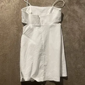Zara Dress Women's Medium White Mini Cut Out Fitted Zip Up Back Spaghetti Strap thumbnail 3