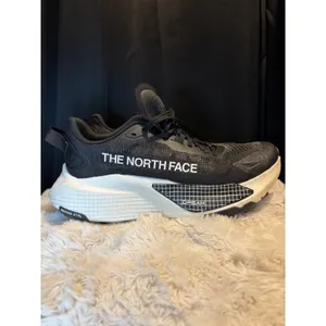The North Face Altamesa 500 Womens Trail Running Shoes Black White NF0A8DB3 8.5 thumbnail 10