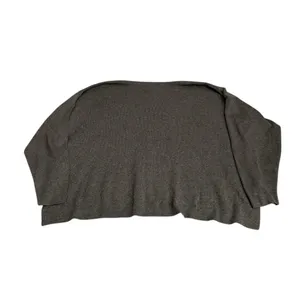 H&M gray oversized sweater thumbnail 4