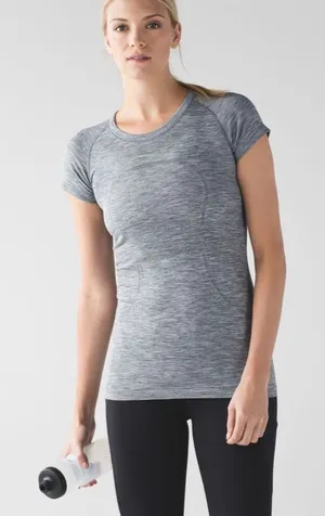 Lululemon Swiftly Tech Short Sleeve Activewear Shirt in Gray/Slate Sz 10 thumbnail 1