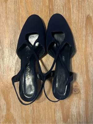 Easy Street Kitten Slingback Heels thumbnail 4