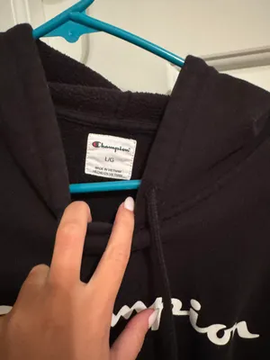 Champion black hoodie unisex size large thumbnail 2