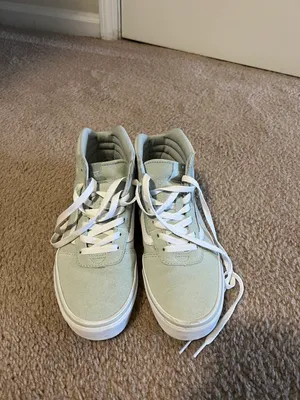 High Top  Womens thumbnail 2