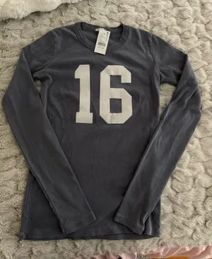 Brandy Melville Top thumbnail 1