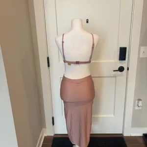 Daisy Pink 2 Piece Set Skirt & Bralette Small Satin Stretch Midi Skirt Matching Set thumbnail 5