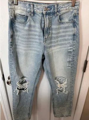 American eagle light blue mom fit short jeans size 4S ripped distressed thumbnail 1