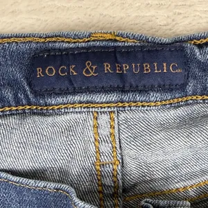 Rock & Republic Kasandra Bootcut Jeans Womens 16M Medium Wash Distressed R010315 thumbnail 3