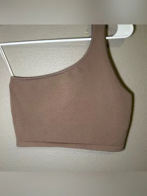 Aritzia Babaton Neutral Sculpt Knit One Shoulder Tank Top Women’s Size Medium thumbnail 3