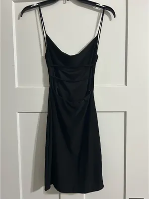 Black dress thumbnail 3