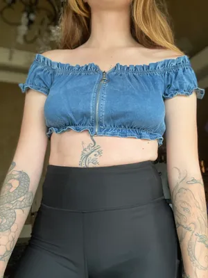 Jean Crop Top Size M thumbnail 2