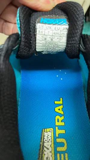 Hoka Women’s Running Shoes ONE thumbnail 2
