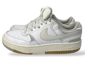Nike Gamma Force White Phantom Light Bone DX9176-103 Womens Size 7 Low Top Sneak thumbnail 1