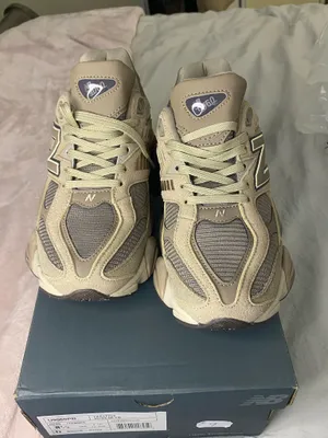 New Balance 9060 Sneakers Shoes Size Mens 8.5 ( Women’s 10) thumbnail 1