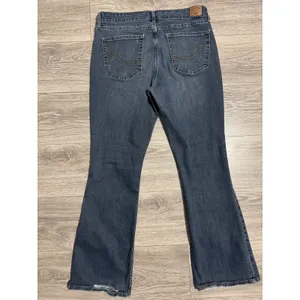 Signature by Levi Strauss Womens Totally‎ Shaping Bootcut Jeans Blue 14M 32x32 thumbnail 3