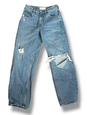 Abercrombie & Fitch 80s Mom‎ High Rise High Waisted Medium Wash Distressed Jeans thumbnail 1