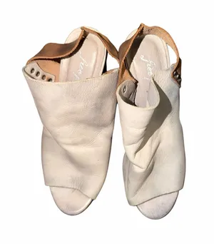Free People Open-Toe Leather Mule Sandals in Cream Size 39 thumbnail 1