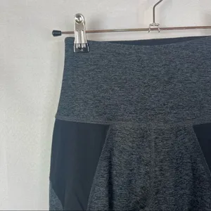 Beyond Yoga High Rise Black‎ & Gray Soft 7/8 Athletic Leggings S thumbnail 3
