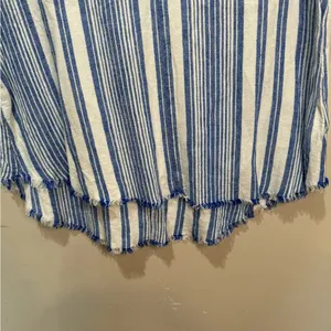 Cloth‎ & Stone Anthropologie Blue And White Striped Frayed Hem Top Sz S thumbnail 4