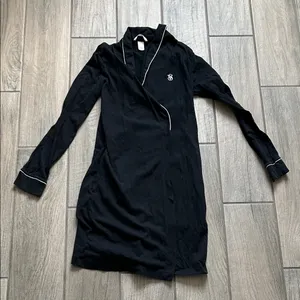 Victoria's Secret Black Robe with White Accents thumbnail 1