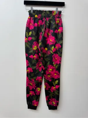 Alice + Olivia Black Jogger Pants with Pink & Green Floral Print size XS thumbnail 4