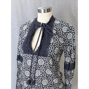 Tory Burch Navy White Geometric Crochet Tassel Blouse Size 10 Cotton Boho‎ Top thumbnail 2