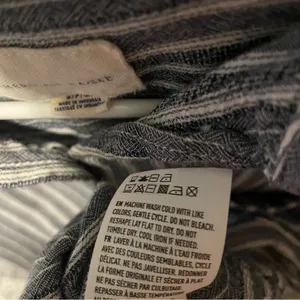 Women’s American Eagle Outfitters Navy Striped‎ Tie Front Shirt thumbnail 5