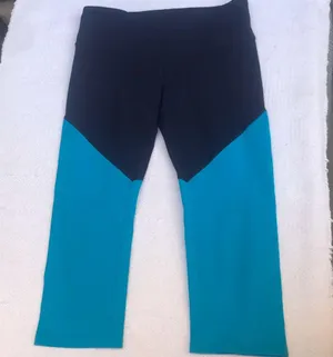 ALO mid-waist cropped leggings thumbnail 2