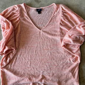 Daytrip Striped design Pink V-Neck Blouse from Buckle thumbnail 1