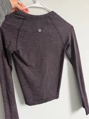 Lululemon Swiftly Tech Long Sleeve 2.0 Race Length thumbnail 3