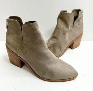 BP Boots Womens 10 Brynne Gray Block‎ Heel Cut Out Zip Western Booties thumbnail 1
