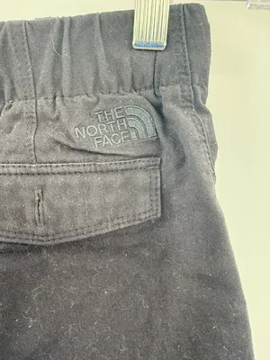 The North Face Women's Field Shorts Black w/ Yellow Belt‎ Size 0 thumbnail 4