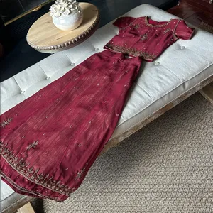 Non Signe Women’s Maroon Golden Metallic Lehenga Choli Blouse + Skirt Size 30 thumbnail 1