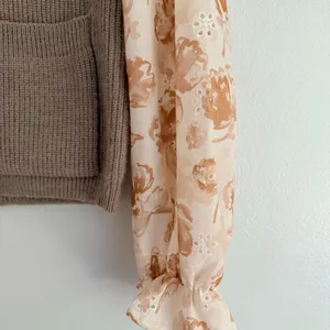 Flower Lace Mesh Long Sleeve Top And Knit Vest Set thumbnail 5