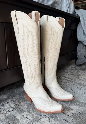 Ariat Casanova Boots thumbnail 1