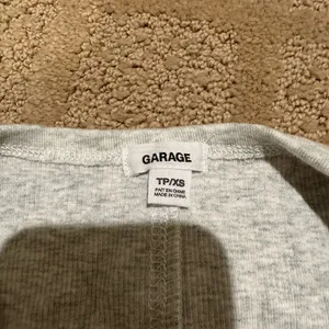 Garage dress thumbnail 4