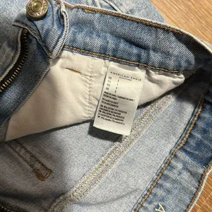 American eagle mom short thumbnail 4